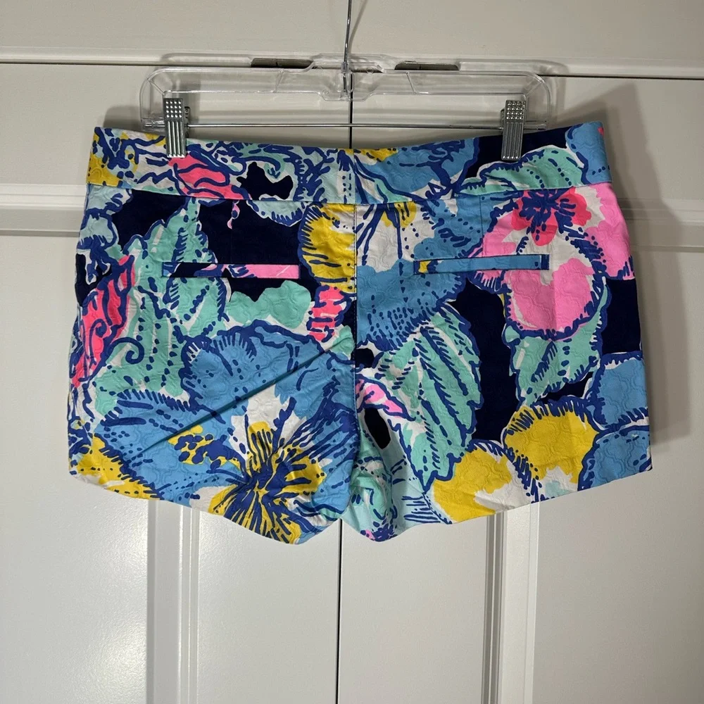 Lilly Pulitzer Floral Women's Shorts Size 10 - Picture 2 of 3